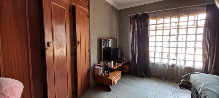 3 Bedroom Property for Sale in Roosheuwel North West